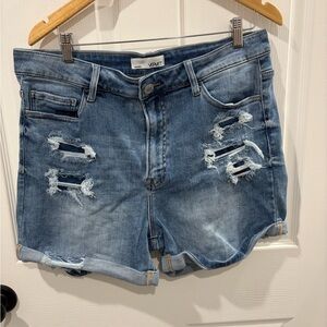 Vervet by Flying Monkey Women's Light Blue Distressed Denim Shorts